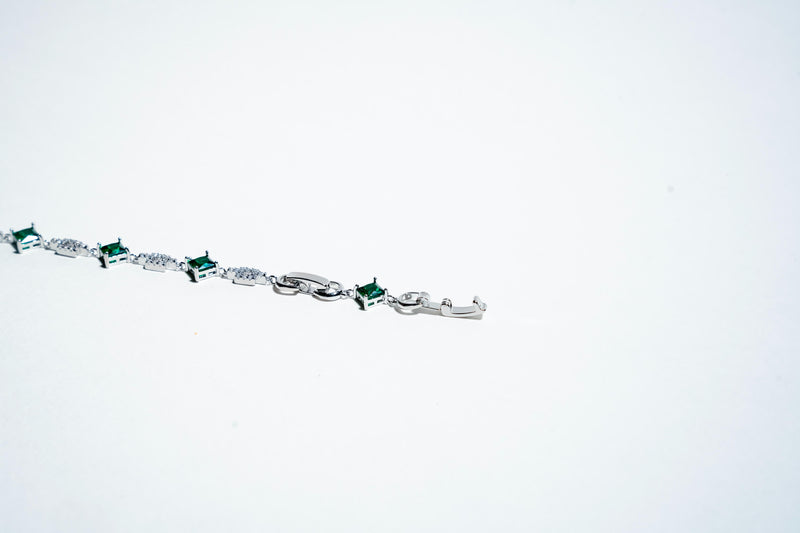 The Verdant Link: Emerald Eternity Bracelet in 925 Silver