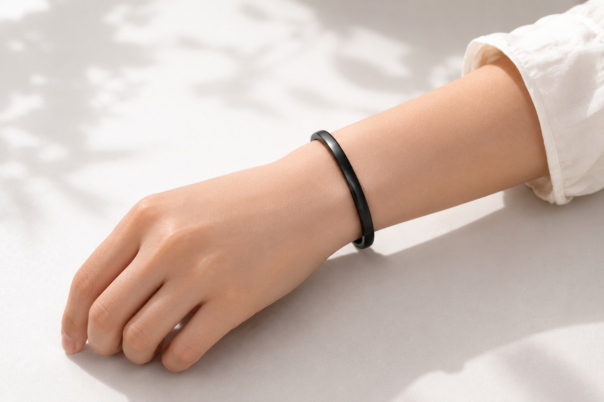 The Onyx Signature Bangle | Matte Black